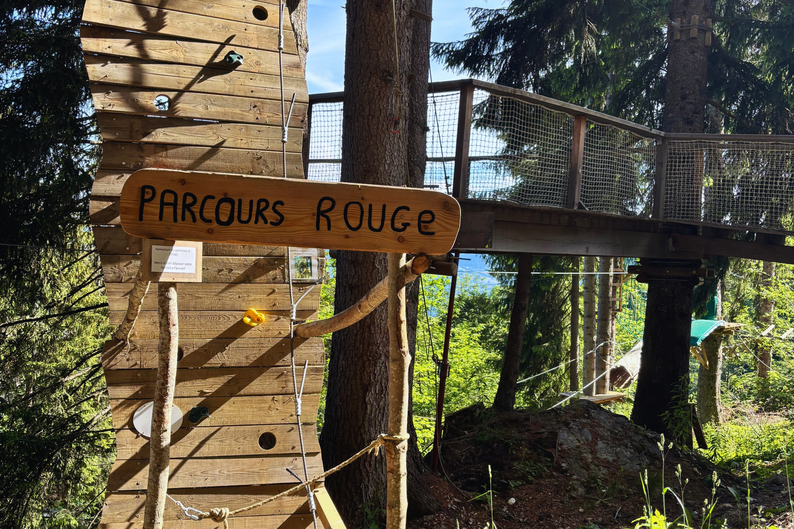 Parcours rouge accrobranche